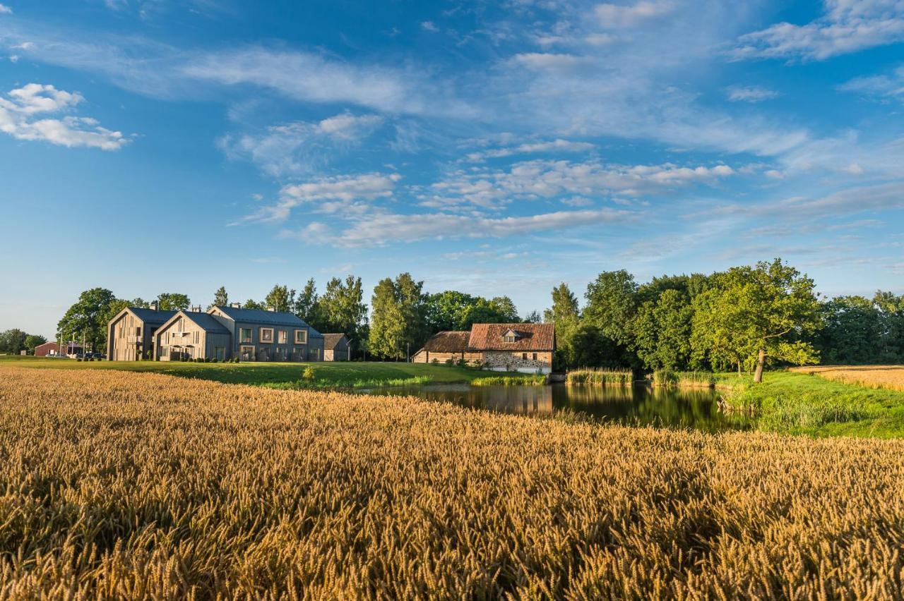 Hotel Mikelis Uzvara Екстер'єр фото